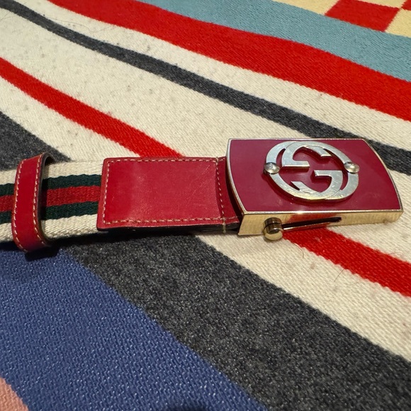 Gucci Red and Green Interlocking G’s Belt. - Picture 6 of 10